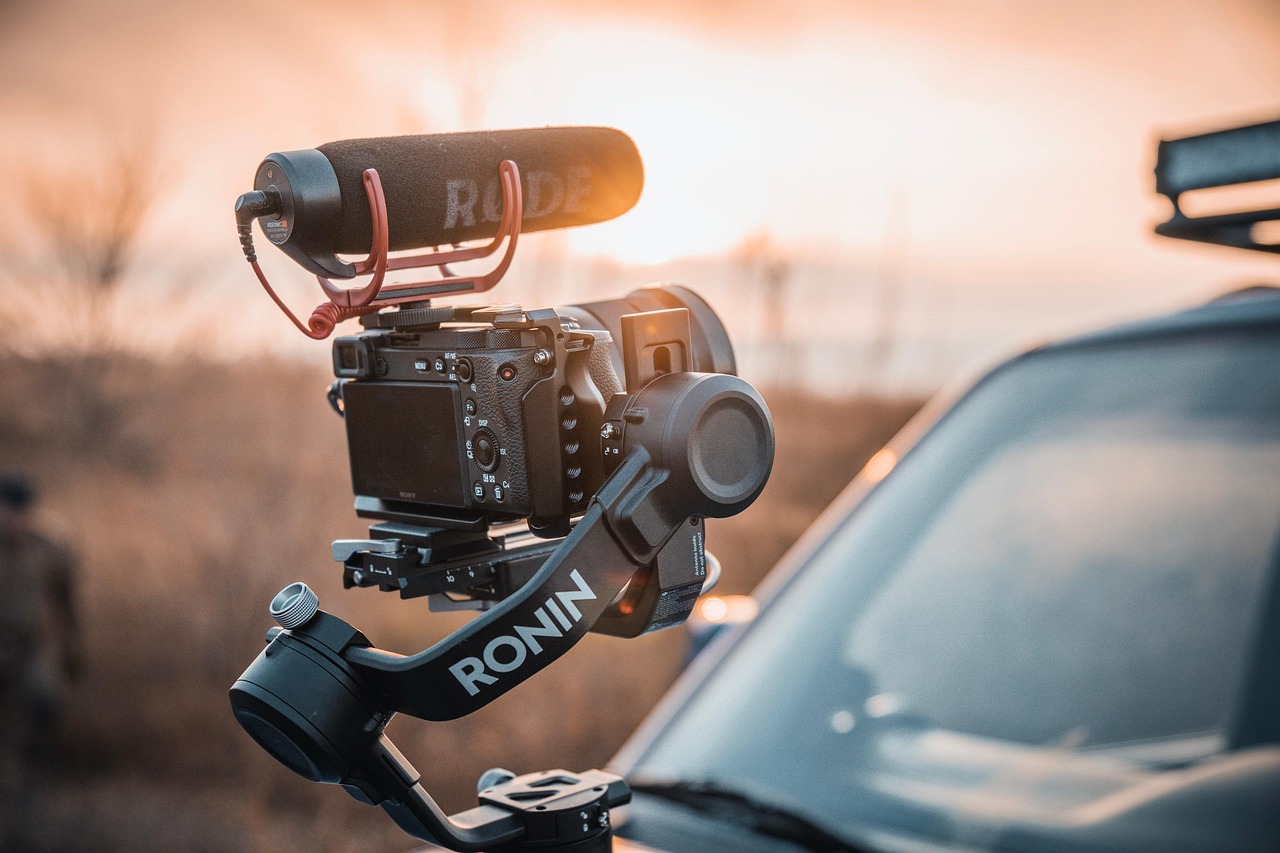 Creating high-quality, cinematic footage while traveling has never been easier! The Zhiyun Crane M3 is a lightweight, all-in-one camera gimbal that delivers buttery-smooth stabilization for mirrorless cameras, smartphones, and action cams. Whether you’re a travel vlogger, content creator, or just love capturing professional-grade videos, this gimbal eliminates shaky footage and ensures ultra-smooth shots, even on the move.Zhiyun Crane M3