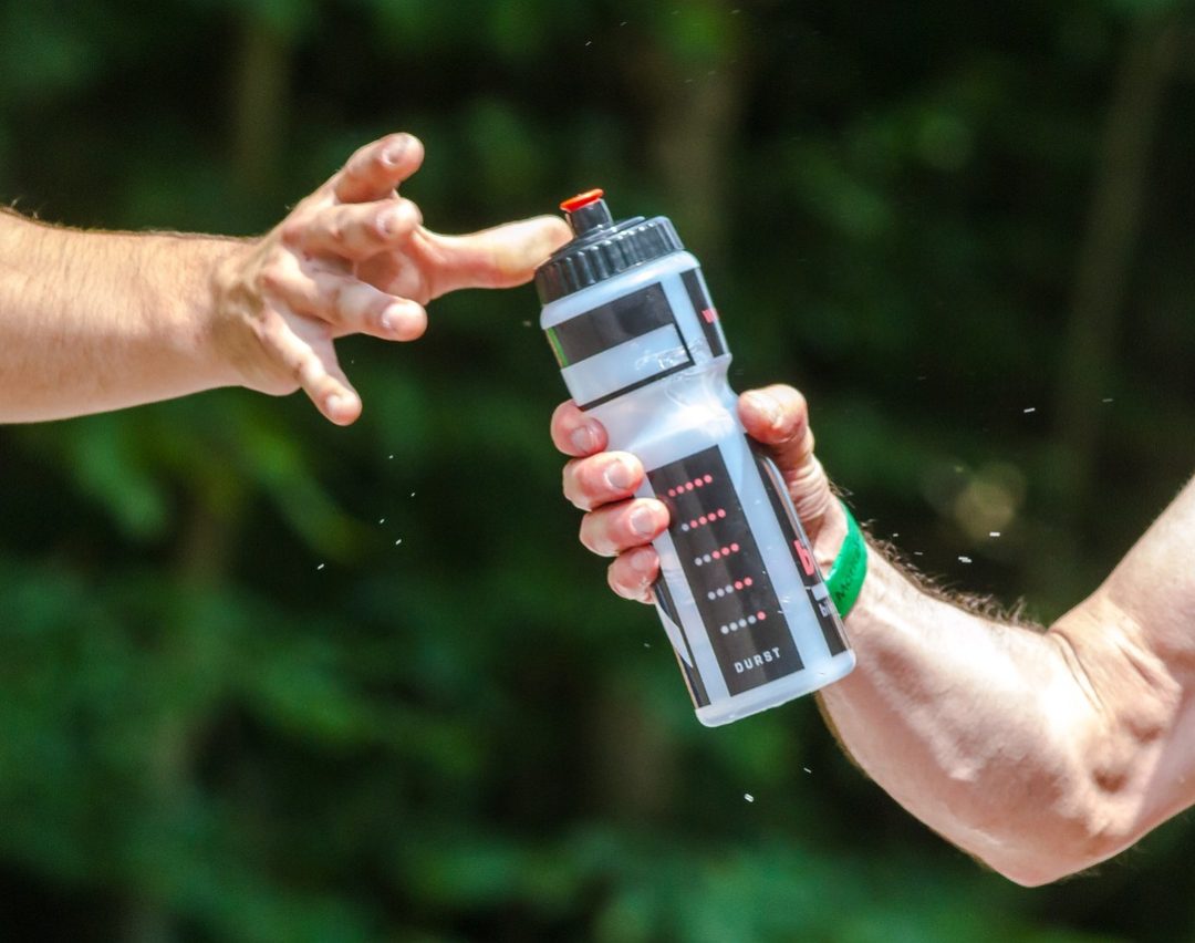 water, water bottle, drink, sports, cyclist, bicycle, cycle, triathlon, hand, are sufficient, give, to hand over, keep, nature, hold tight, muscles, hands, body, human, water bottle, water bottle, water bottle, water bottle, water bottle