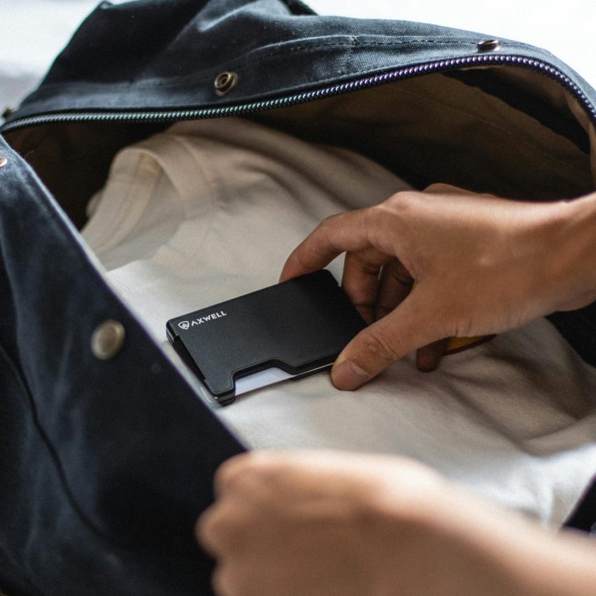 Protect your personal information with the Lewis N. Clark RFID Blocking Travel Wallet. Designed to block RFID signals, this wallet keeps your credit cards and passports safe from electronic theft, making it an essential security accessory for travelers.